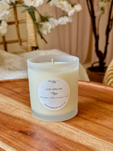 Load image into Gallery viewer, Cozyapplesoycandle2