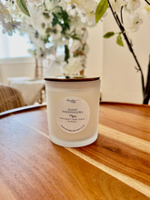 Load image into Gallery viewer, Toastymarshmallowssoycandle2
